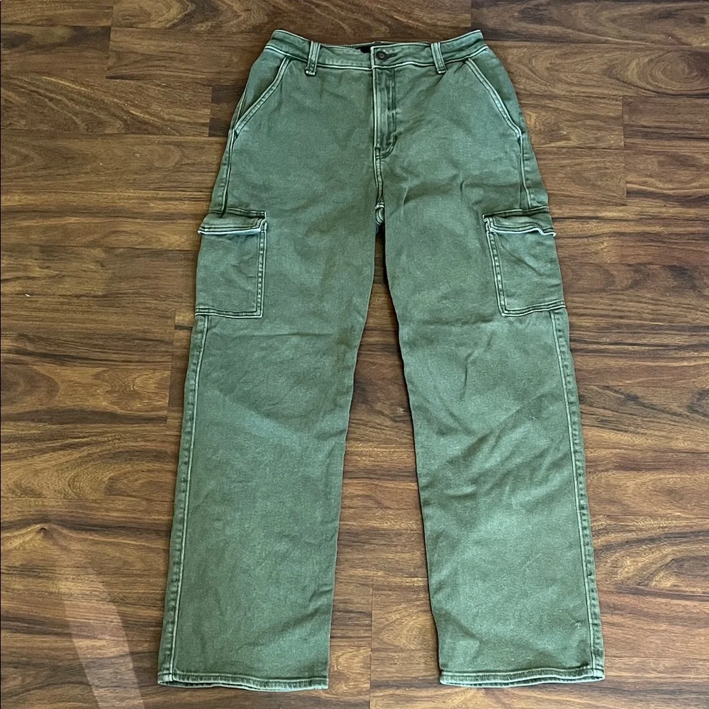Hollister Olive Green Ultra High Rise Dad Jeans - Picture 1 of 4